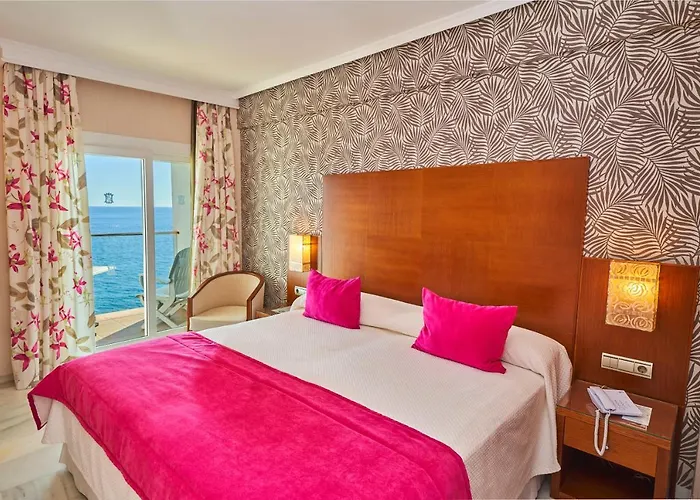 Balcón De Europa Hotel