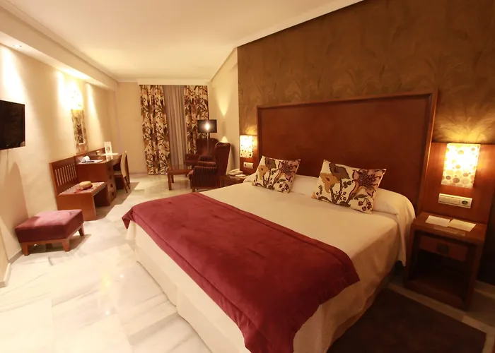 Balcón De Europa Hotel