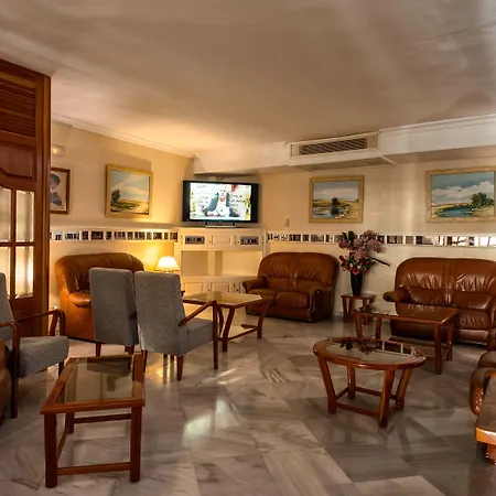 Otel Balcon De Europa 4*