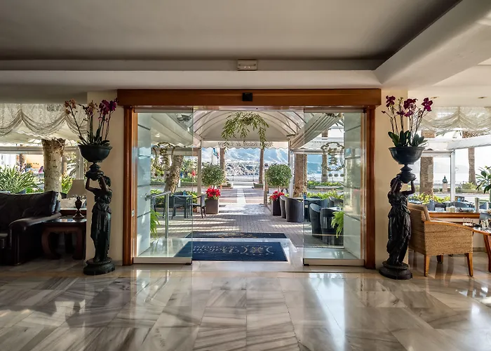 Balcon De Europa Отель 4*