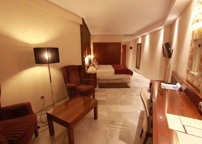 Hotell Balcon De Europa 4*